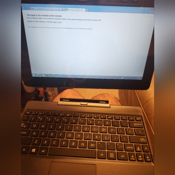 Laptop great for students - Picture 3 of 3